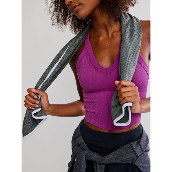 🆕 FP MOVEMENT All Clear V Neck Cami / Deep Mulberry - Picture 1 of 8